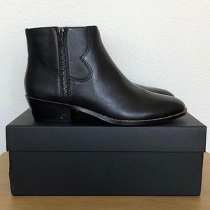 Coach. Danni Black Leather Boots. Size 8
